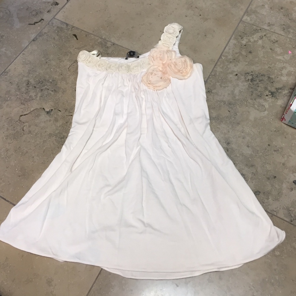 One Shoulder white and peach rosette top by Sky size small